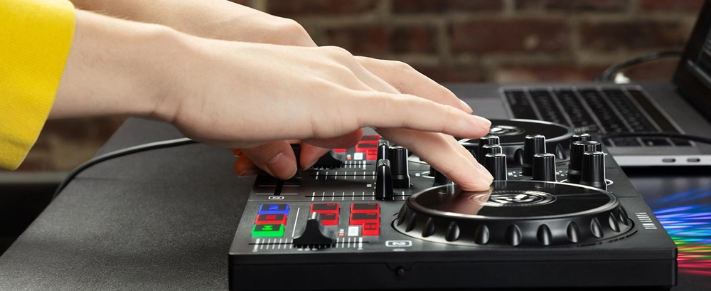 numark-partymix-ii-2-kanal-dj-kontroller-asimetrik-e-ticaret-gorsel3